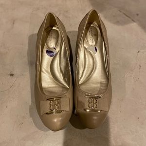 Bandolino heeled flats